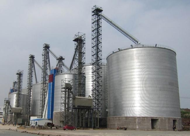 耀州大型钢板库构造参数及水泥储存质量